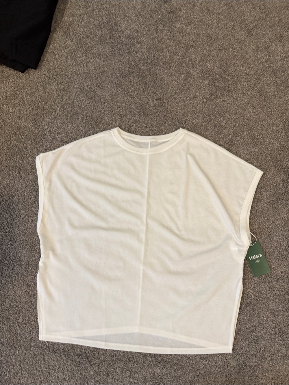 HALARA White Relaxed Boxy Short Sleeve Tee